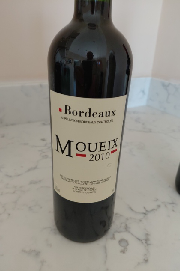 Bordeaux Moueix 2010 - Image 1