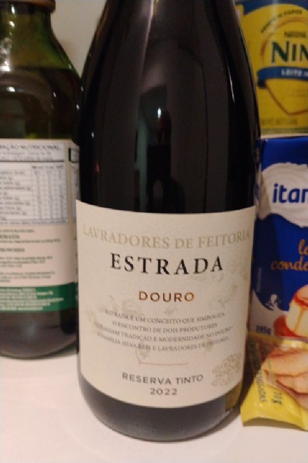 Estrada Reserva Tinto 2022 - Image 1