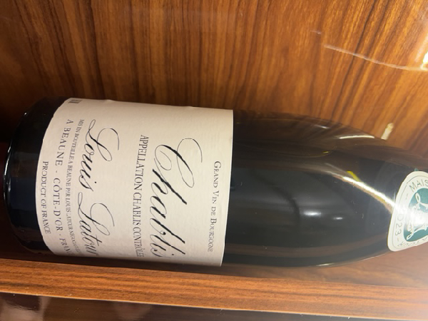 Louis Latour Chablis - Image 1