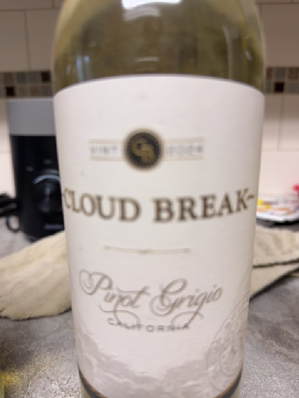 Cloud Break Pinot Grigio - Image 1