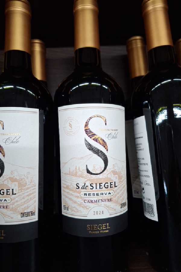 S de Siegel Reserva Carménère - Image 1