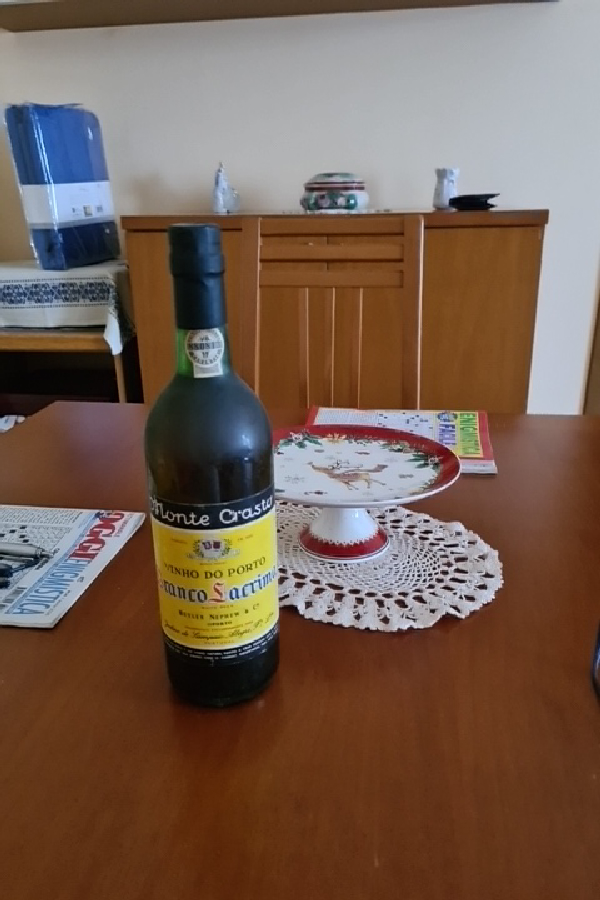 Monte Crasto Vinho do Porto Branco Lágrima - Image 1
