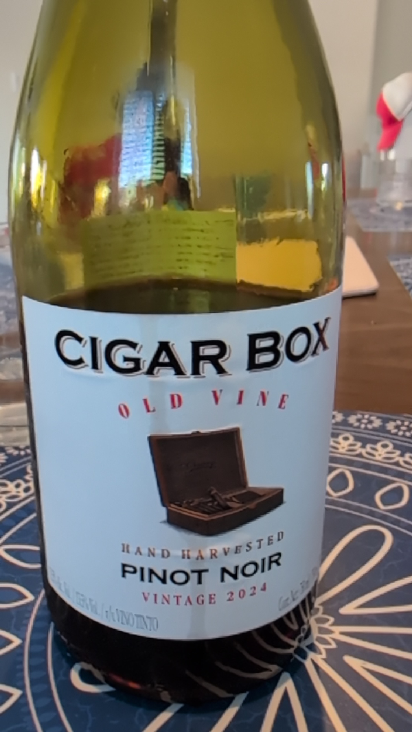 Cigar Box Old Vine Pinot Noir - Image 1