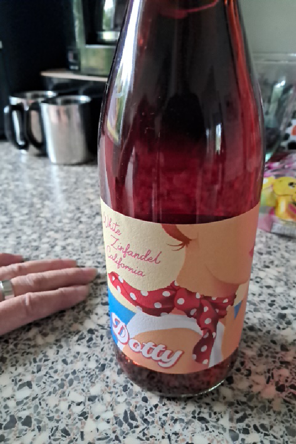 Dotty White Zinfandel - Image 1