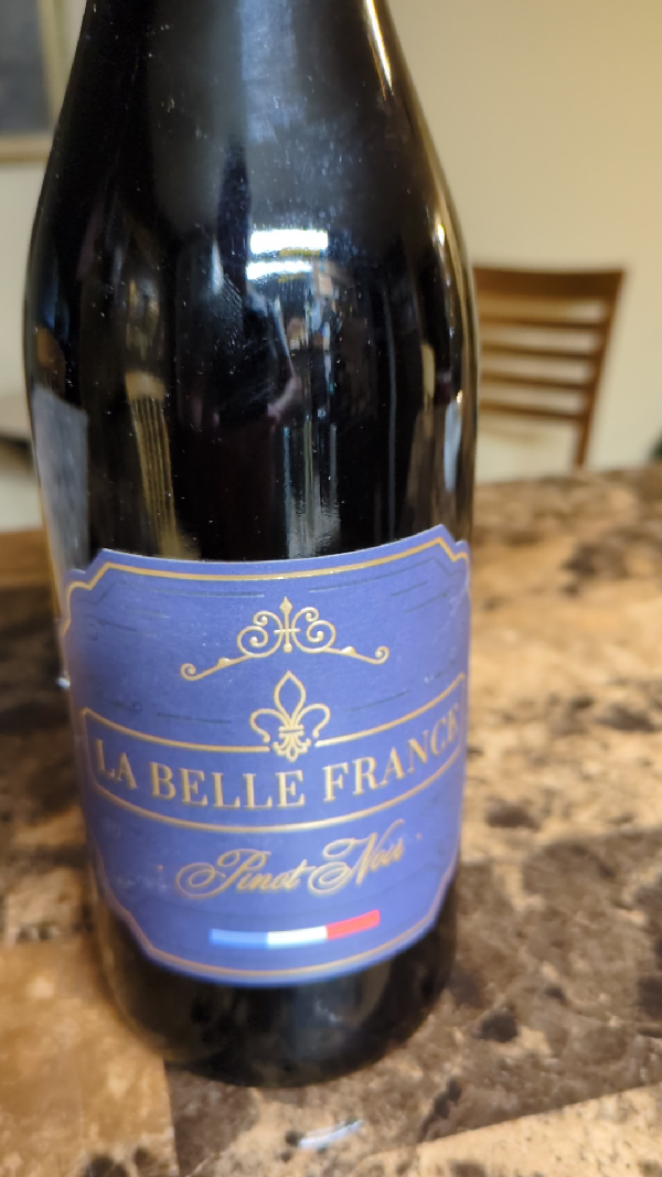 La Belle France Pinot Noir - Image 1