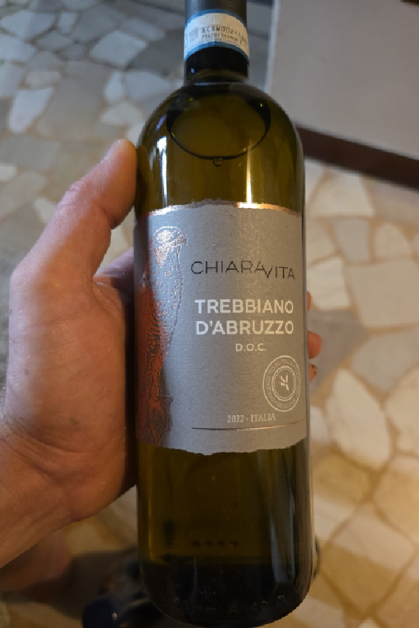 Chiaravita Trebbiano d'Abruzzo D.O.C. - Image 1
