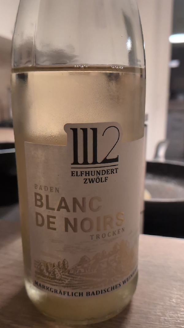 1112 Elfhundertzwölf Blanc de Noirs - Image 1