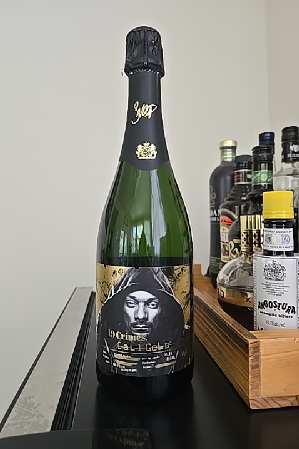 19 Crimes Snoop Dogg Cali Gold - Image 1