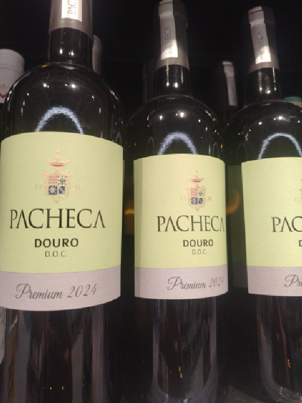 Pacheca Premium Red - Image 1