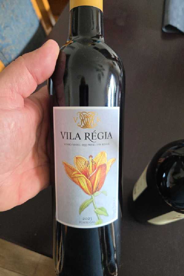 Vila Régia Vinho Tinto - Image 1