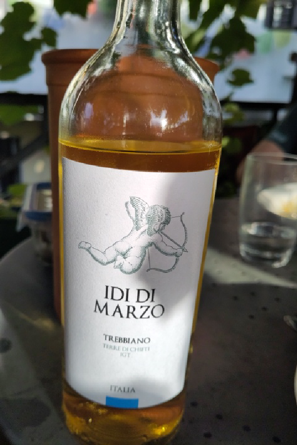Idi di Marzo Trebbiano Terre di Chieti - Image 1