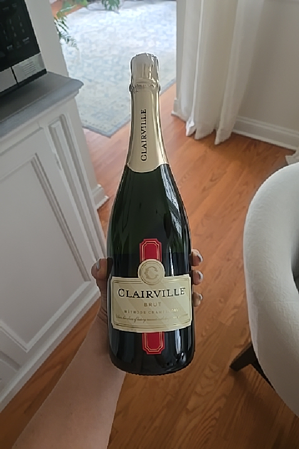 Clairville California Brut Sparkling Wine - Image 1