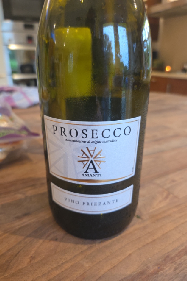 Amanti Prosecco Vino Frizzante - Image 1