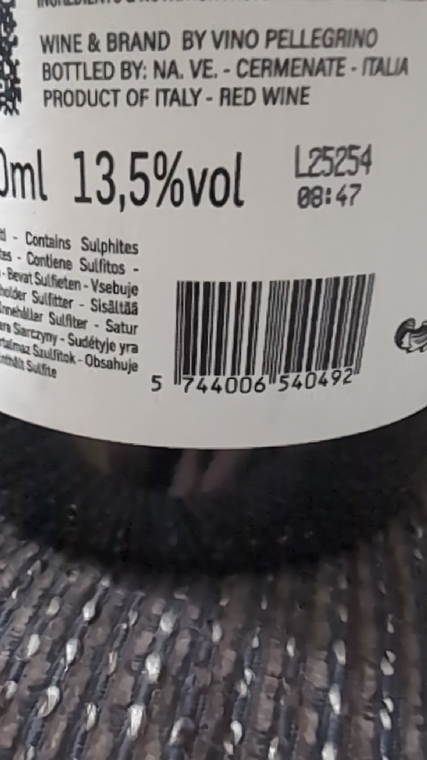 Vino Pellegrino Red Wine - Image 1