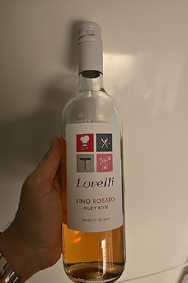 Lovelli Vino Rosato - Image 1