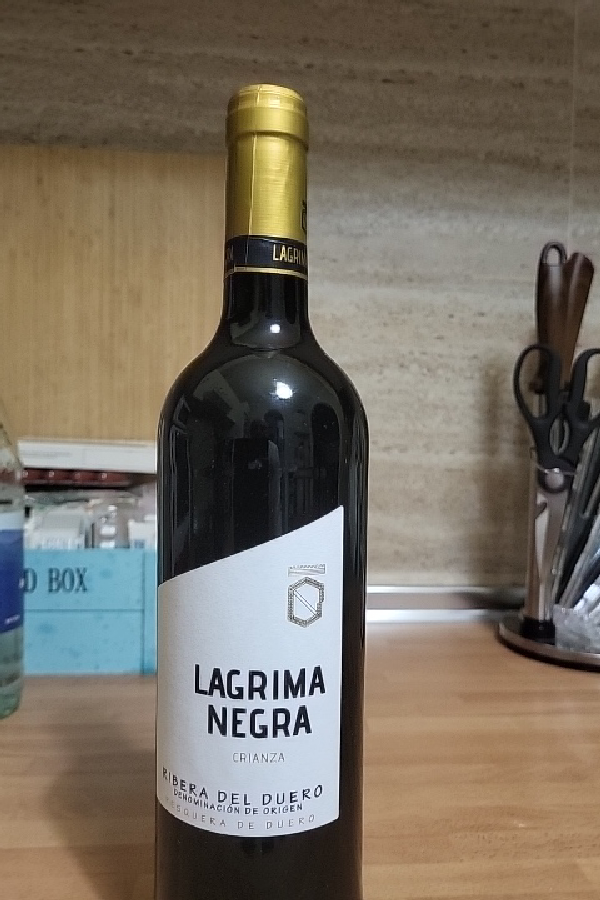 Lágrima Negra Crianza - Image 1