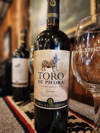 Toro de Piedra Gran Reserva - Image 1