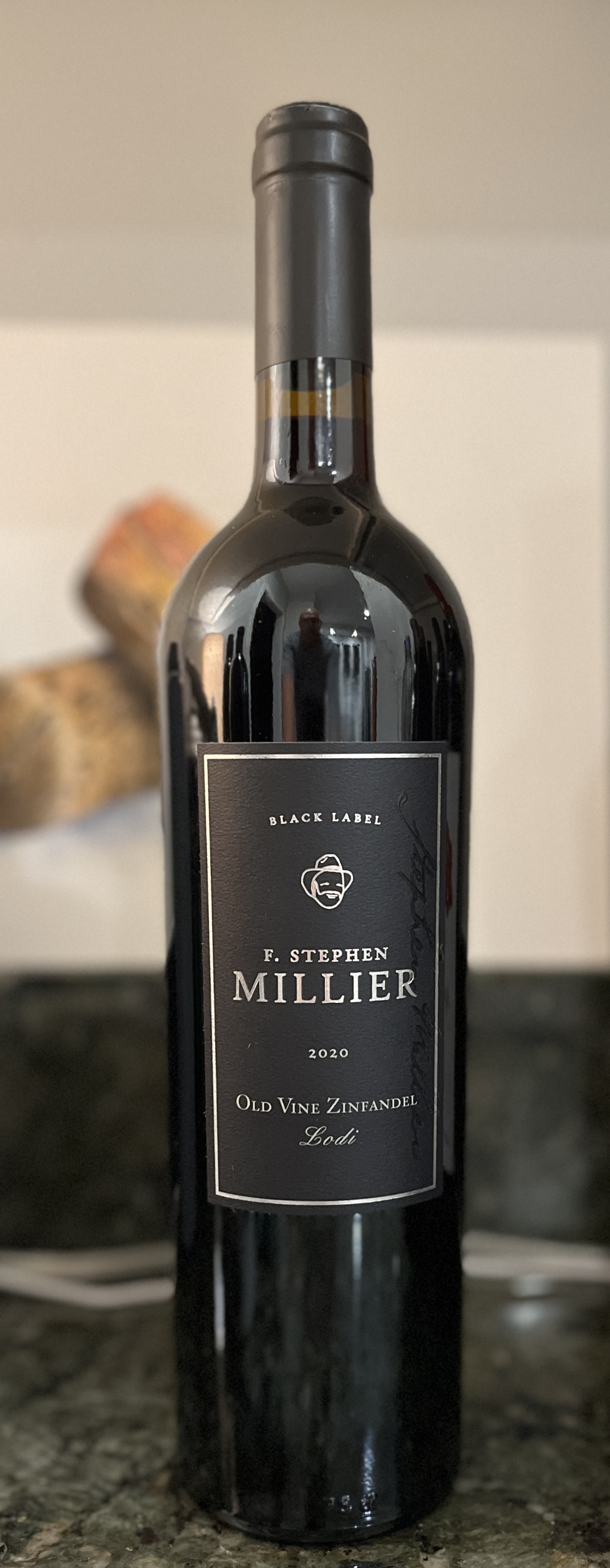 Black Label Cabernet Sauvignon - Image 1
