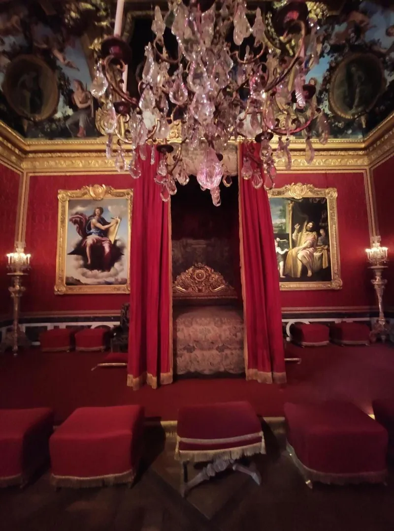 Versailles, photo 8 of 8