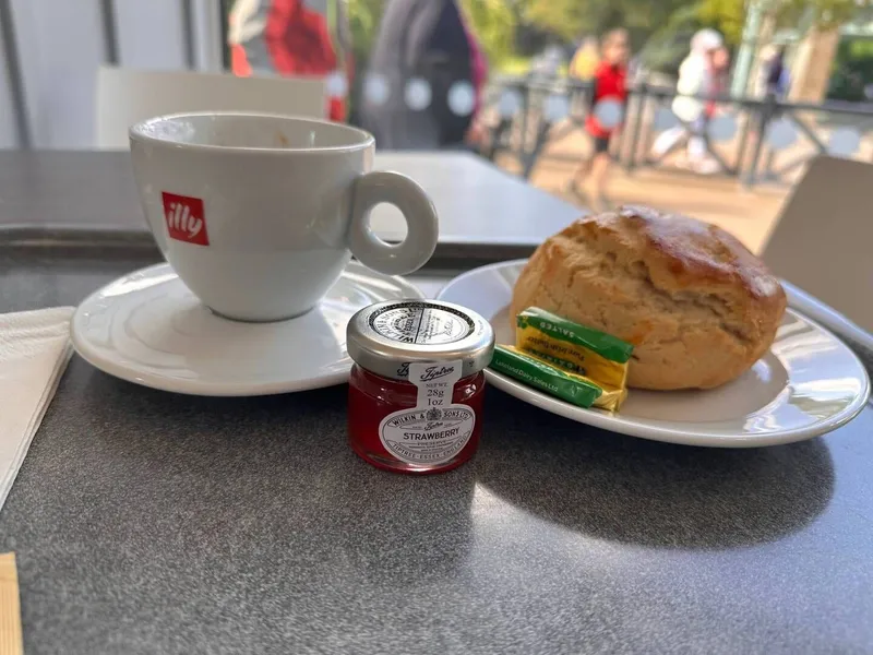 Scones and coffee