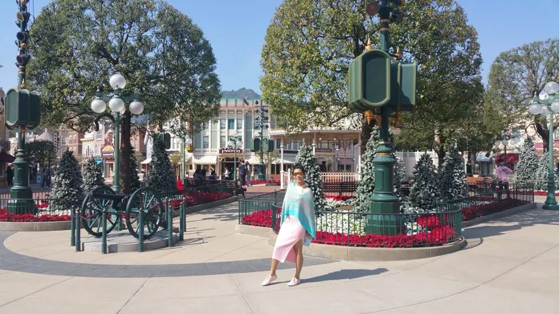 Disneyland!, photo 6 of 44