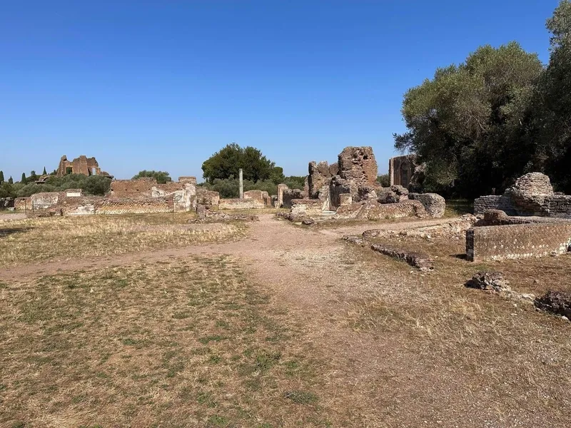 Hadrians Villa, photo 6 of 7