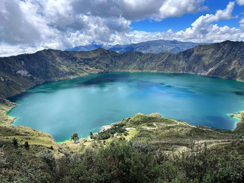 Quilotoa volcano climb, photo 1 of 9