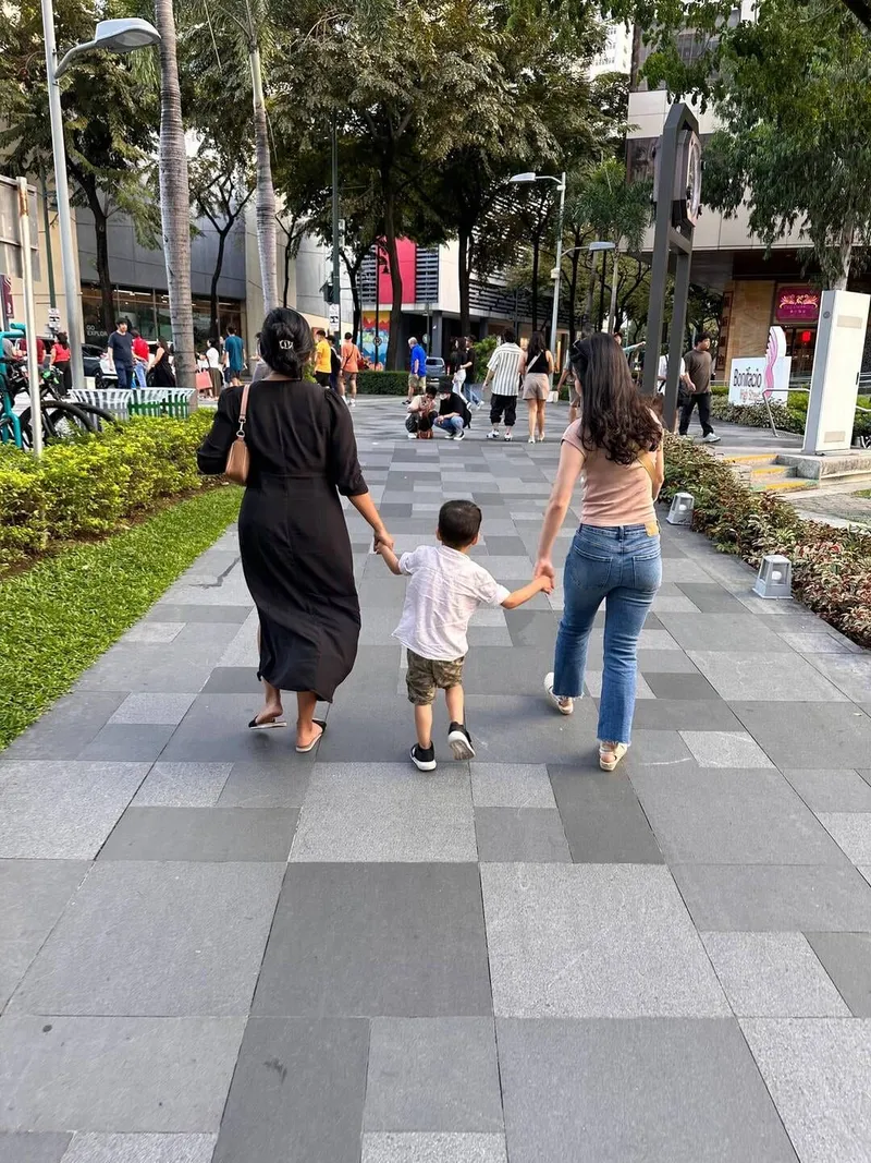 Time with Aunty Iris ❤️, photo 6 of 6