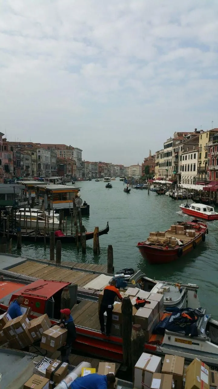 Rialto Markets, photo 5 of 6