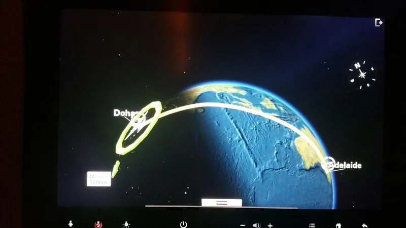 Qatar Airlines QR915, photo 4 of 4