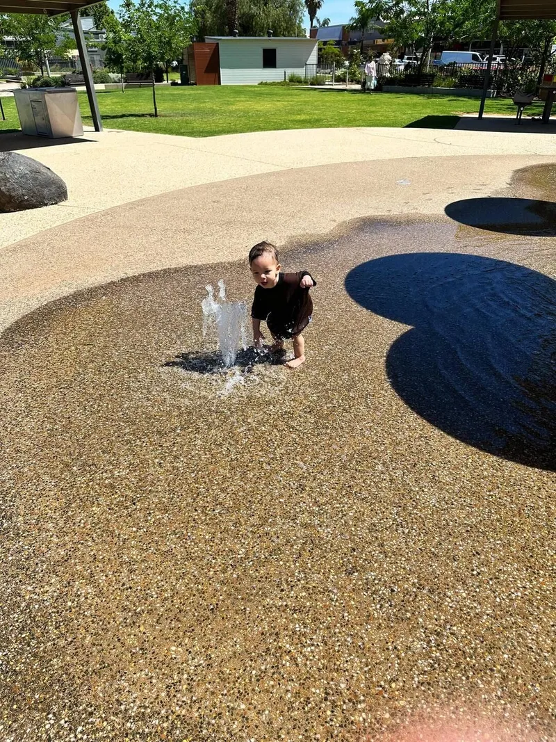 Stretching our legs in Renmark, photo 4 of 4