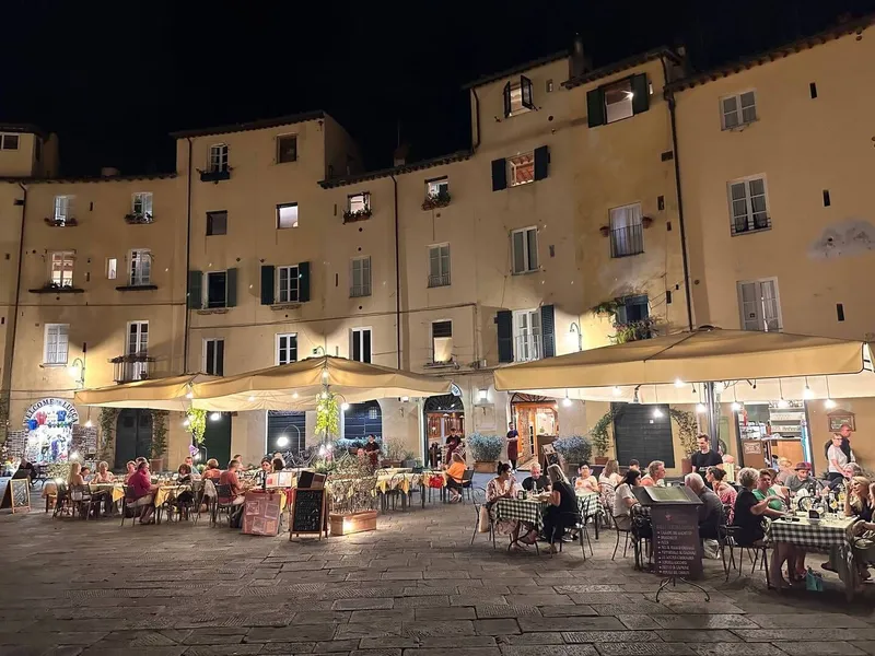Lucca a fortified town that feels cozy, photo 1 of 4