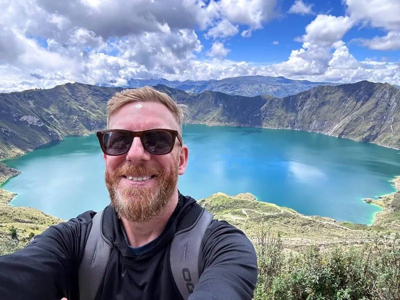 Quilotoa volcano climb, photo 2 of 9