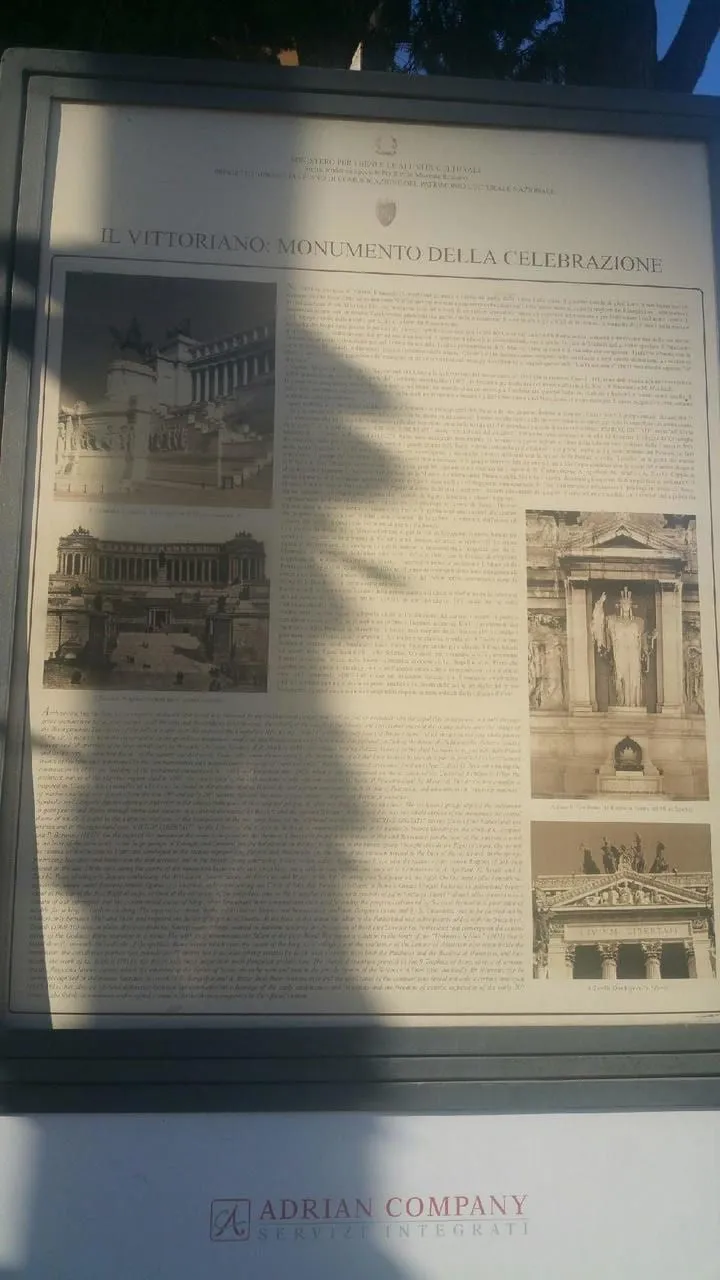Piazza Venezia, photo 2 of 4