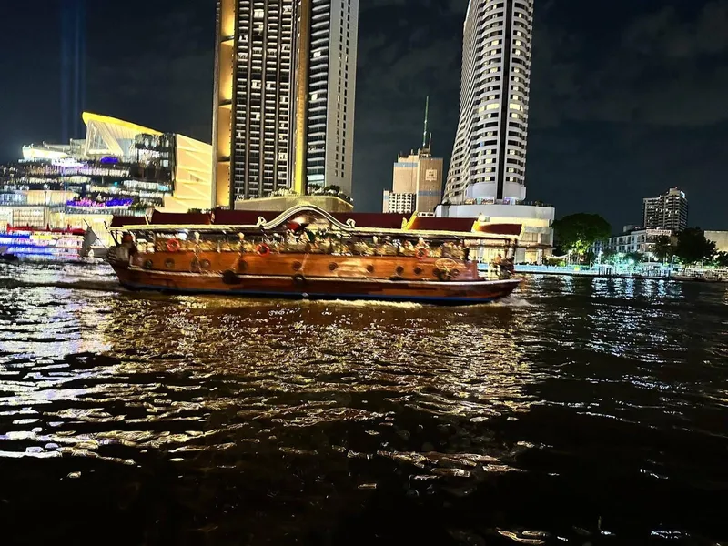 First night in Bangkok and exploring, photo 5 of 5