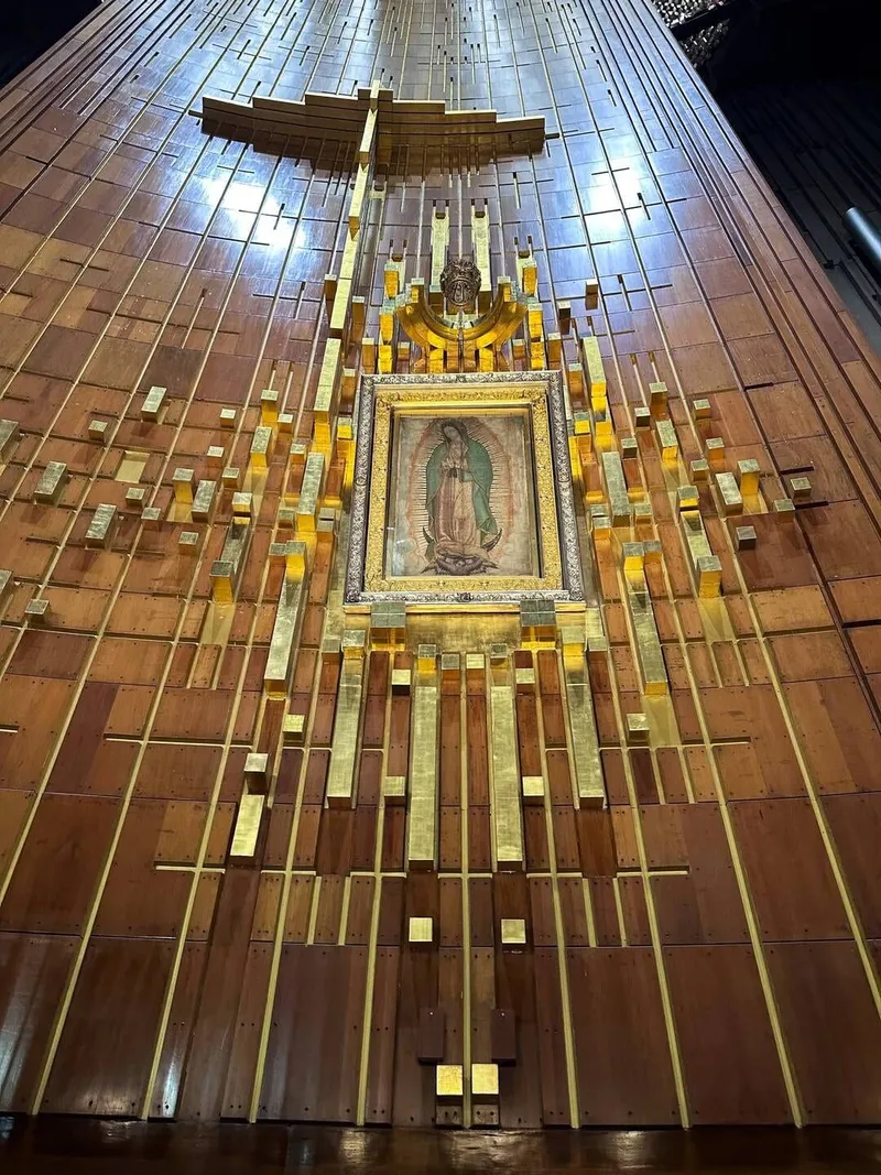 Basilica de Santa Maria de Guadalupe, photo 3 of 7