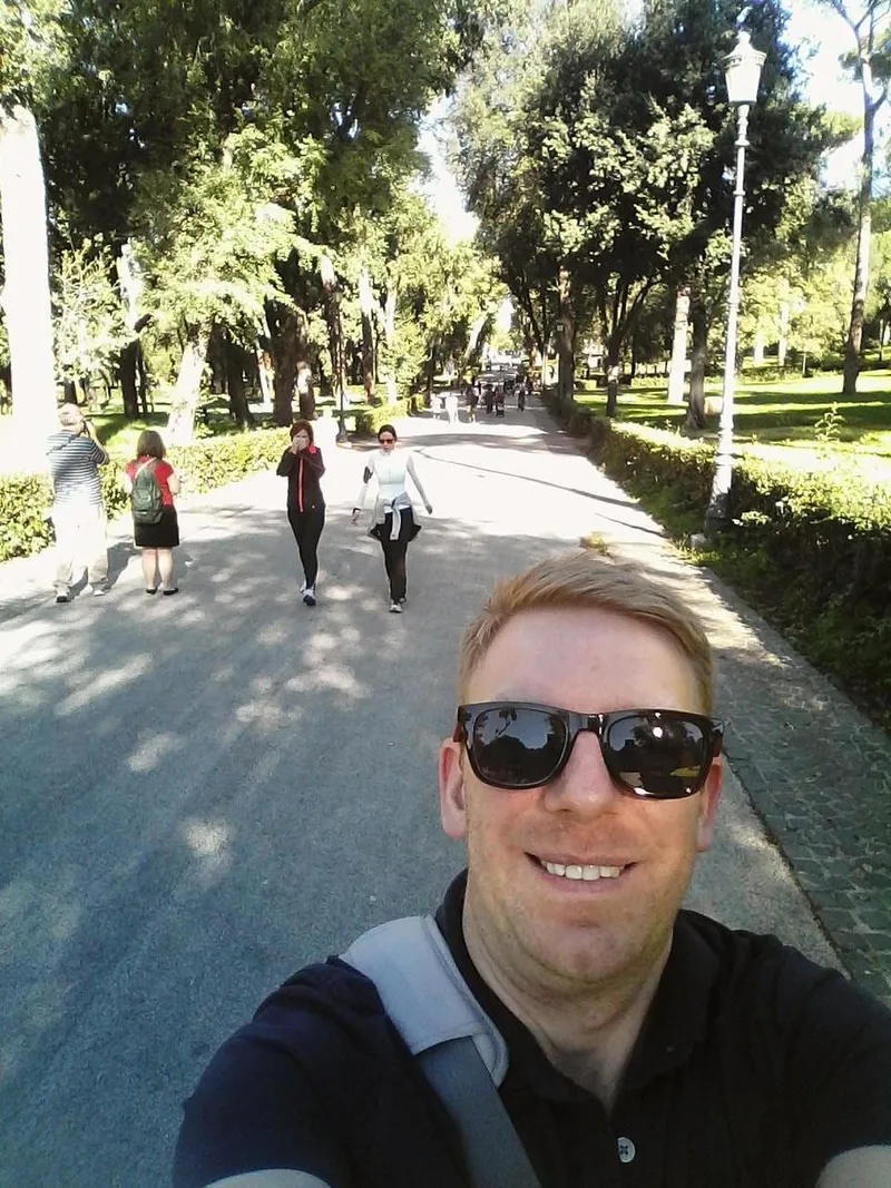 Walking around Villa Borghese, photo 2 of 3