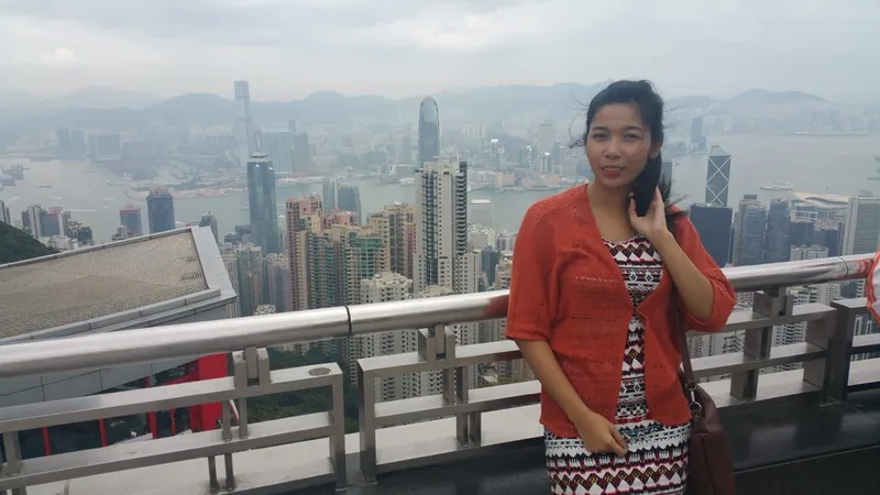 Up to Victoria Peak for a great view, photo 4 of 16