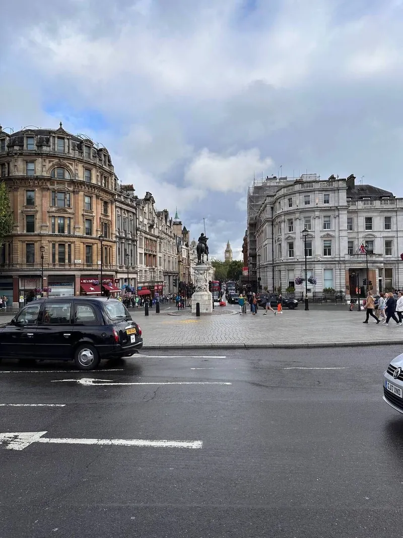 Around London, photo 8 of 10