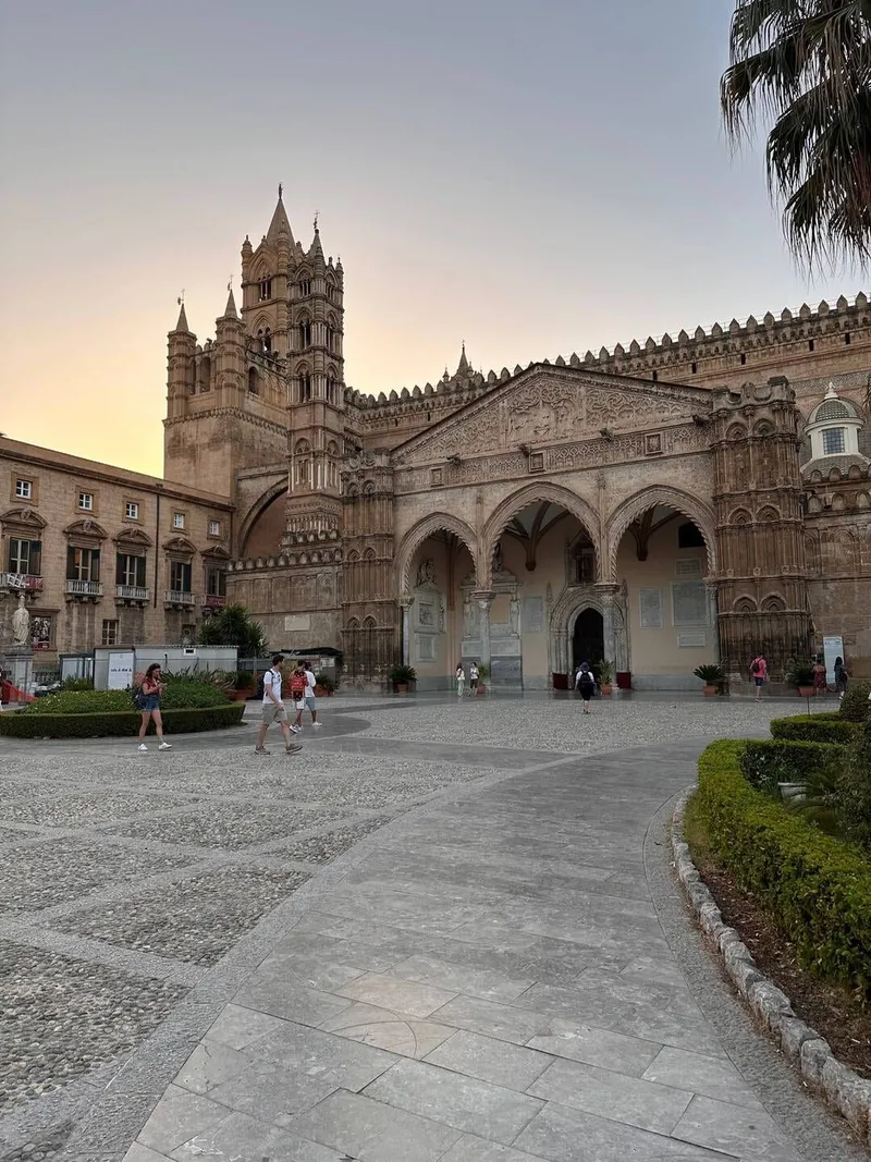 Our first stop in Sicily is Palermo 🚆, photo 4 of 9