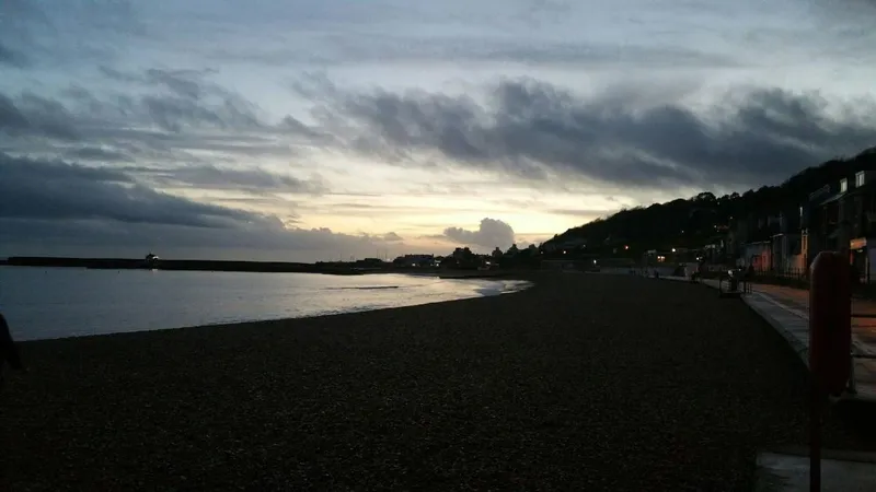 Lyme Regis, photo 3 of 3