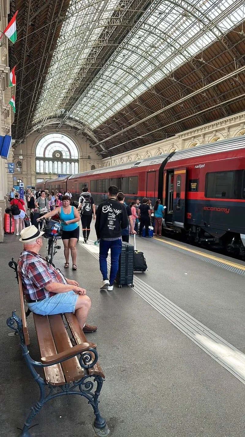 A train ride away from Budapest, photo 7 of 8