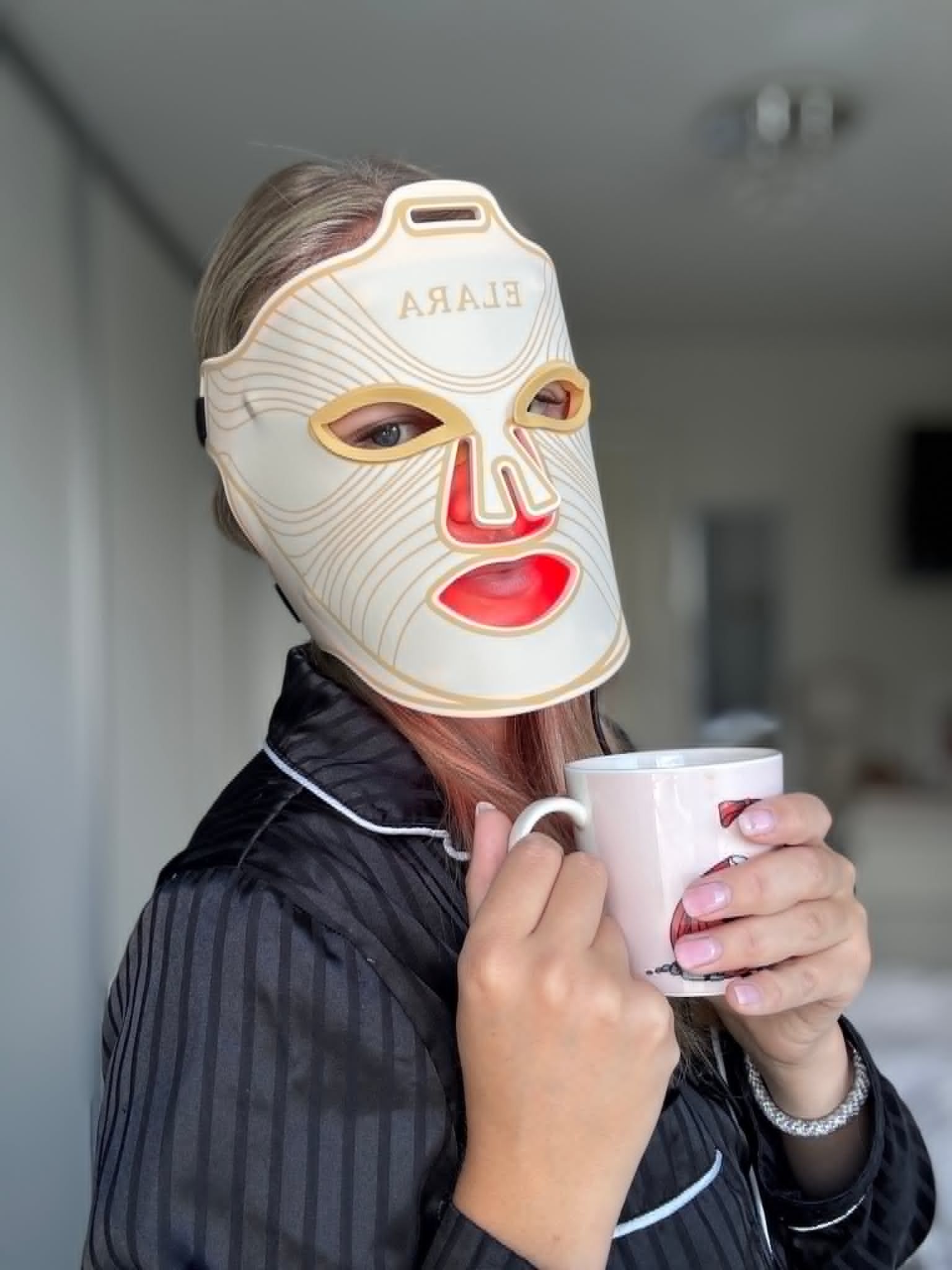 Kundebilde fra Silje E. for Élara LED-mask
