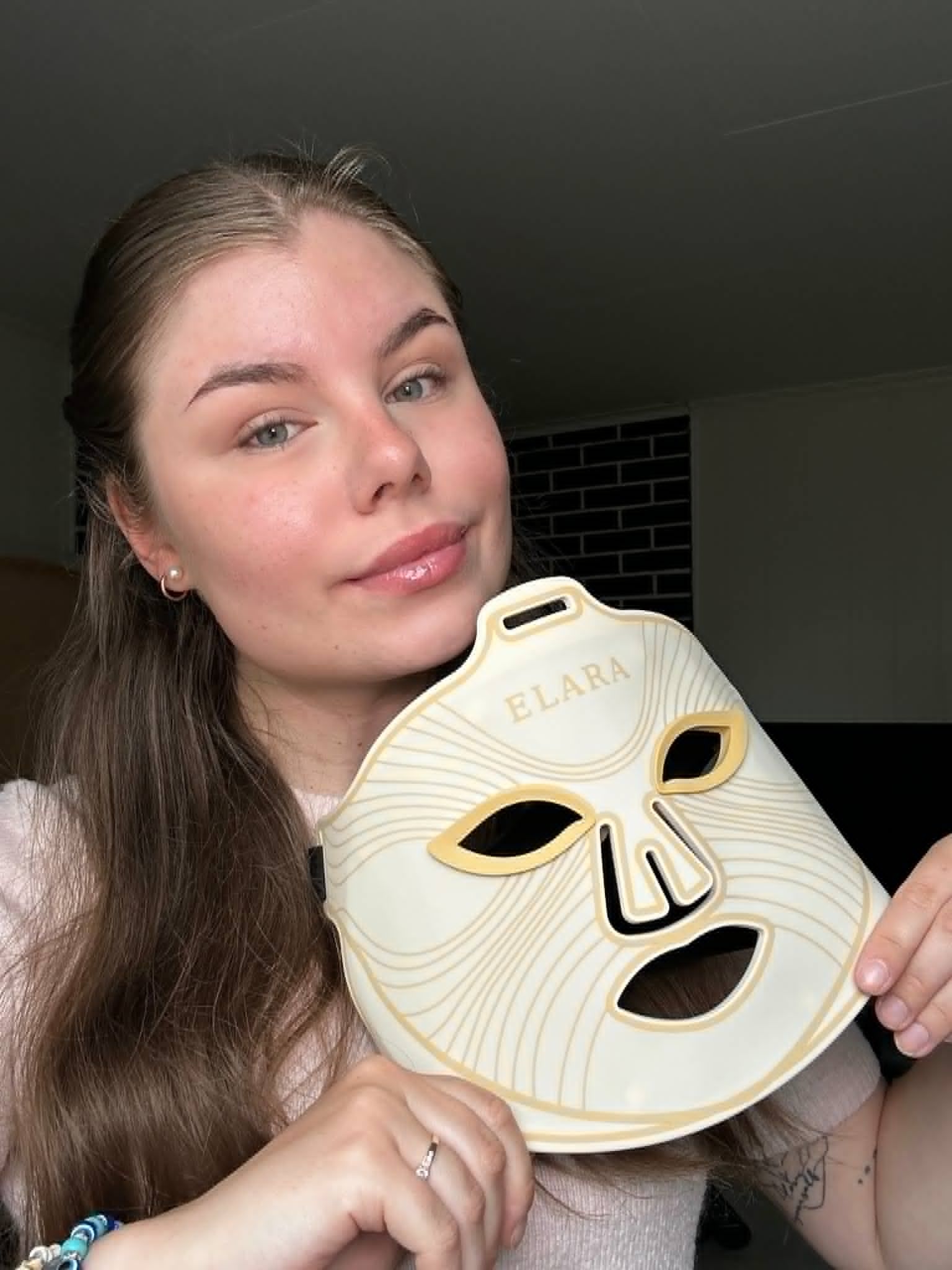 Kundebilde fra Anine for Élara LED-mask