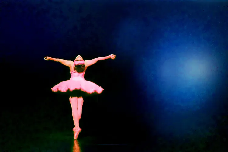 BLACK SWAN 62