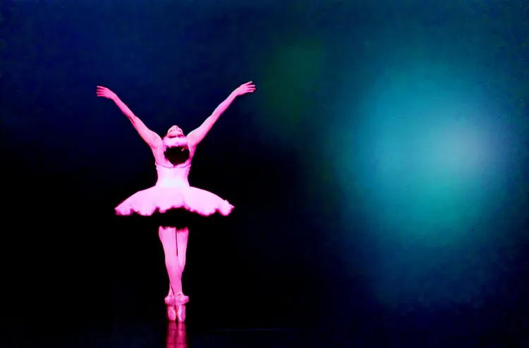 BLACK SWAN 60