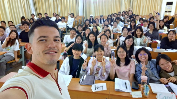 Docentes de la UBU enriquecen la formación de estudiantes chinos de Educación Infantil
