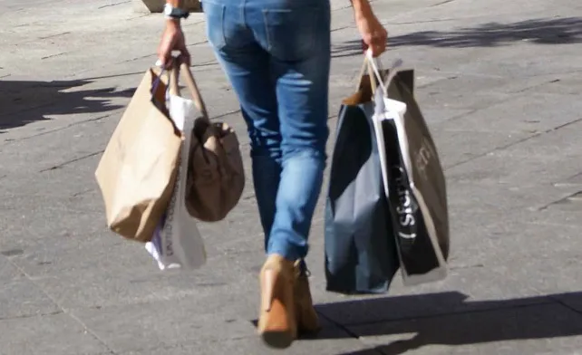 Vox Burgos reclama mantener los bonos al consumo para apoyar al comercio local