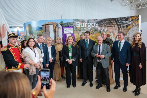 Mañueco destaca la pujanza del sector turístico en la economía de Castilla y León