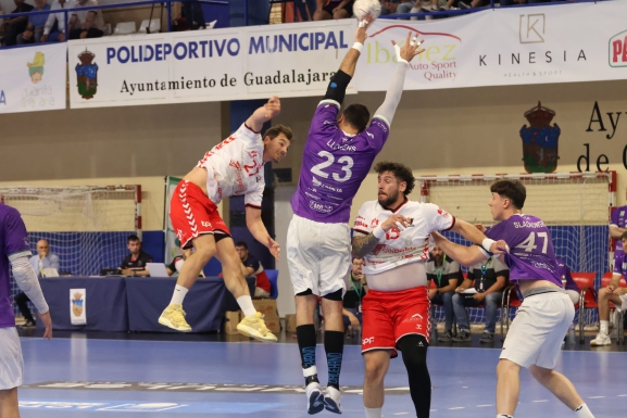 28-23 El UBU San Pablo se queda sin ascenso tras un atraco final